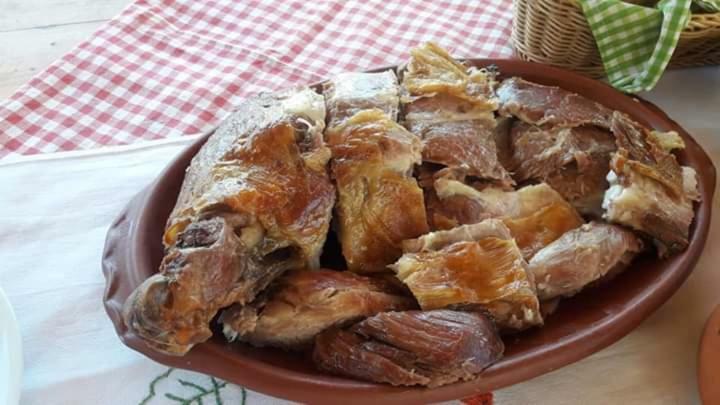 Konoba Ognjiste Bed & Breakfast Sokolac  Bagian luar foto