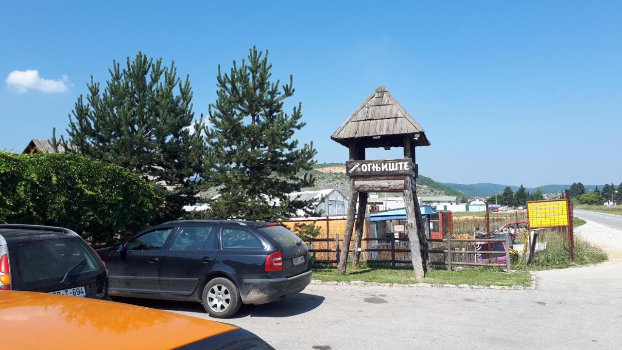 Konoba Ognjiste Bed & Breakfast Sokolac  Bagian luar foto