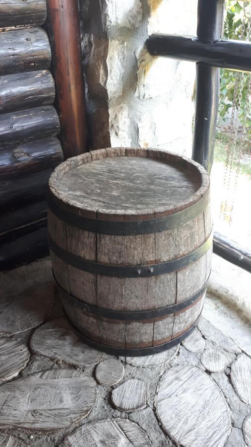 Konoba Ognjiste Bed & Breakfast Sokolac  Bagian luar foto